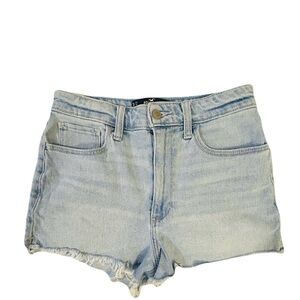 Hollister Ultra High Rise Mom Jean Shorts, Size 3/2 or waist size 26